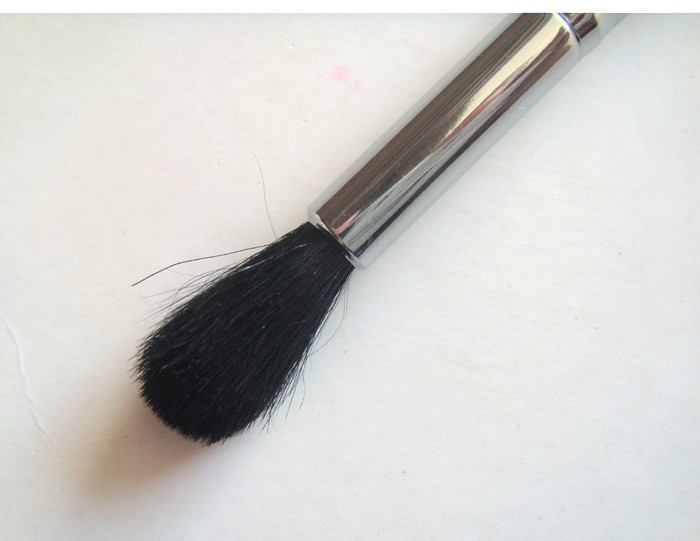 Crown Brush Deluxe Pointed Crease Brush C412 Review