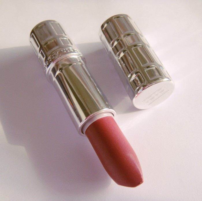 Elizabeth Arden Vintage Red Ceramide Ultra Lipstick Review