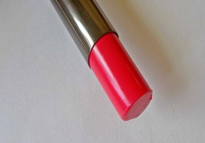 Lakme-Absolute-Coral-Pink-Gloss-Addict