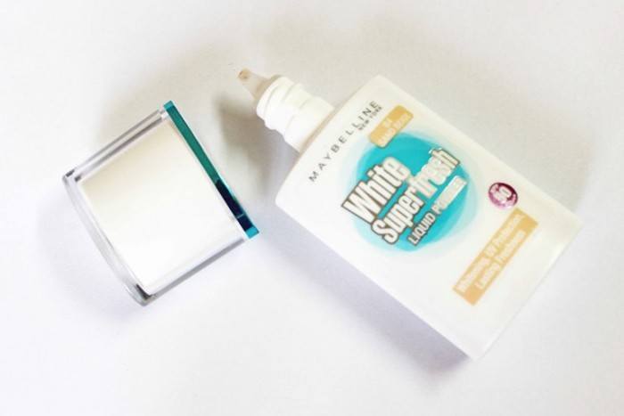 Maybelline White Superfresh Liquid Powder – Sand Beige Review
