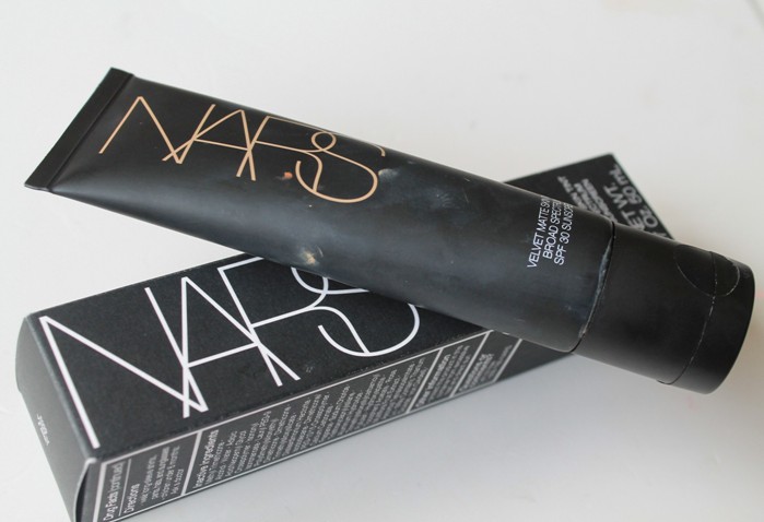 NARS Velvet Matte Skin Tint Broad Spectrum SPF 30 Review