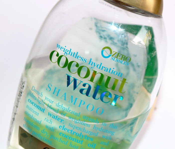 Forhandle variabel blive irriteret OGX Weightless Hydration Coconut Water Shampoo Review