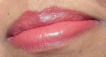 glossy lips