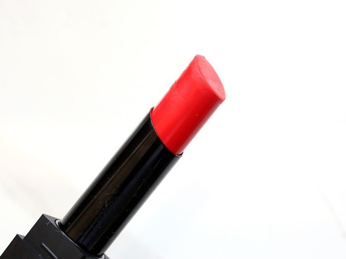 sugar cosmetics its pout time lipstick coraline in the city