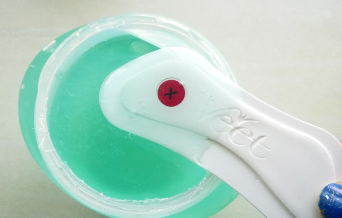 Veet Gel Wax Kit for Sensitive Skin Review