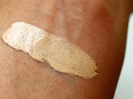 chanel les beiges foundation review swatch
