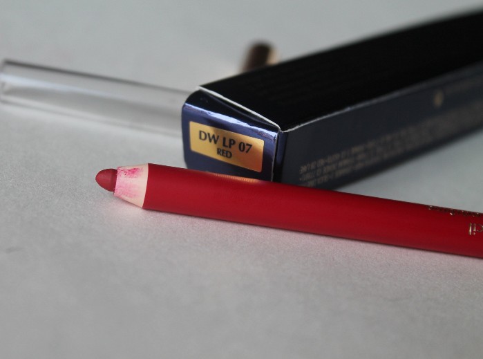 lip pencil