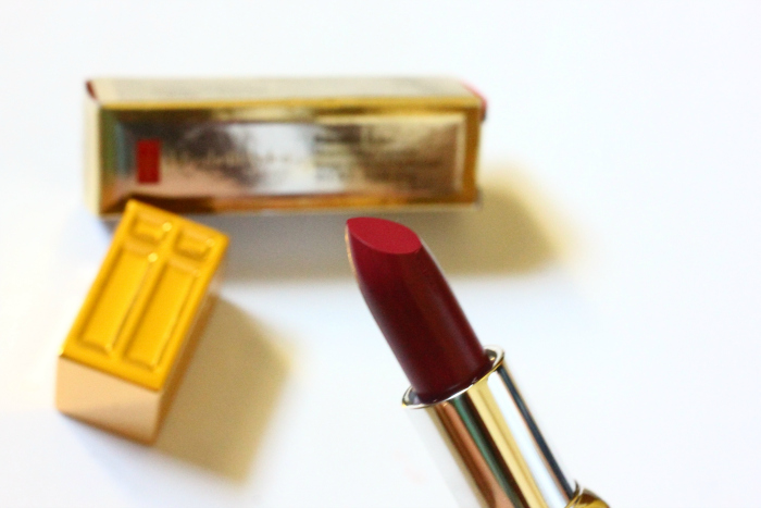 Elizabeth Arden Beautiful Color Moisturizing Lipstick bullet