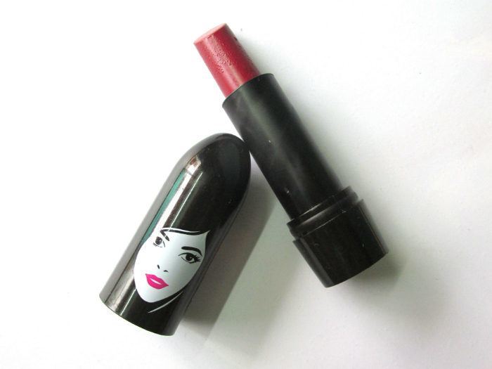 Elle 18 Code Red Matte Lipstick