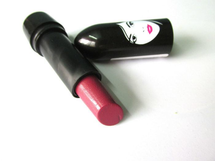 Elle 18 Color Pops Matte Lipstick Mauve Date Review