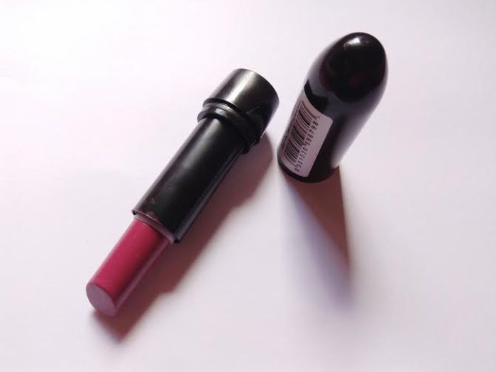 Elle 18 Color Pops Matte Lipstick Pink Show Review