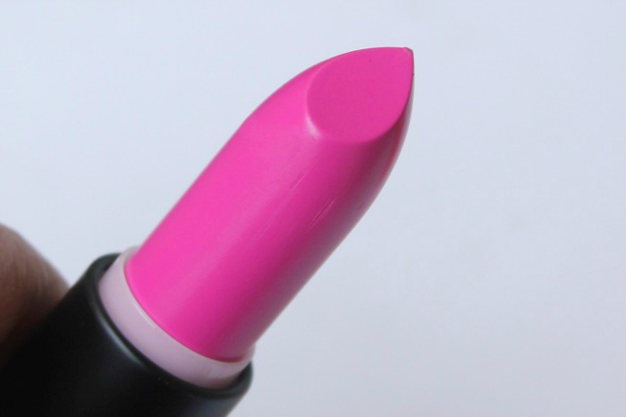 Maybelline Color Sensational Vivid 2 Neon Pink bullet