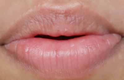 Oralabs Liprageous Blue Raspberry Lip Balm lipswatch