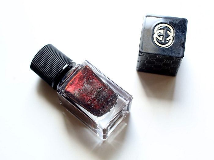 gucci nail paint siam red 1