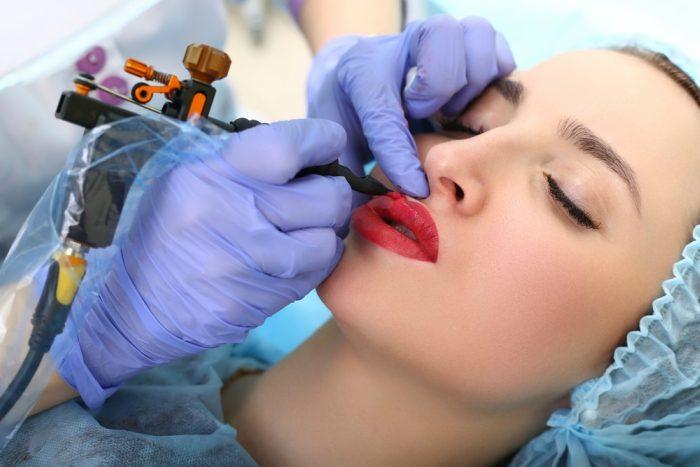 8 Things You should Know before You get Your Lips Tattooed