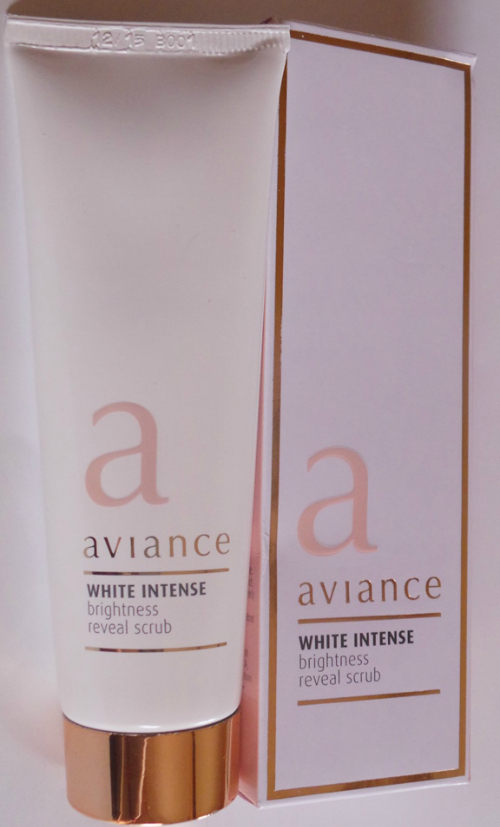 Aviance White Intense Brightness Reveal Scrub packaging