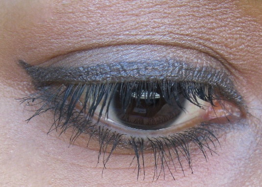 Bobbi Brown Black Mauve Shimmer Ink Long-Wear Gel Eyeliner eye swatch