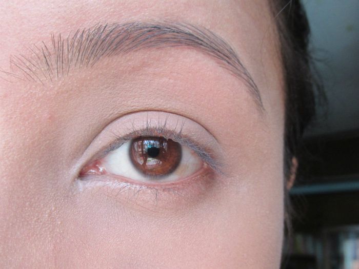 Cut Crease Eye Makeup Look tutorial step 1