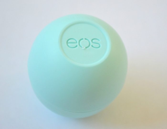 EOS Sweet Mint Smooth Sphere Lip Balm Packaging