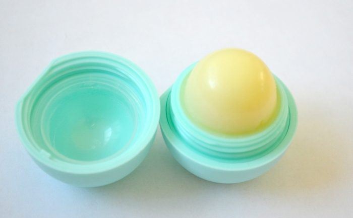 EOS Sweet Mint Smooth Sphere Lip Balm Review