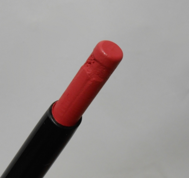 Faces Ultime Corallista Pro Longwear Matte Lipstick bullet closeup