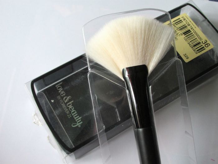 Forever 21 Love and Beauty Brush