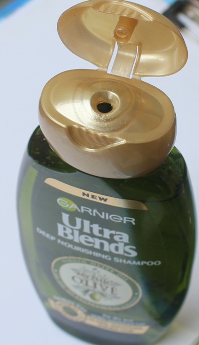 Garnier Ultra Blends Mythic Olive Deep Nourishing Shampoo cap