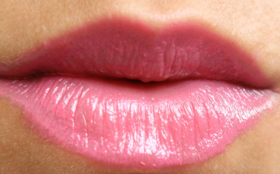 LOreal Paris Ispahan Rose CC Genius Balm lipswatch
