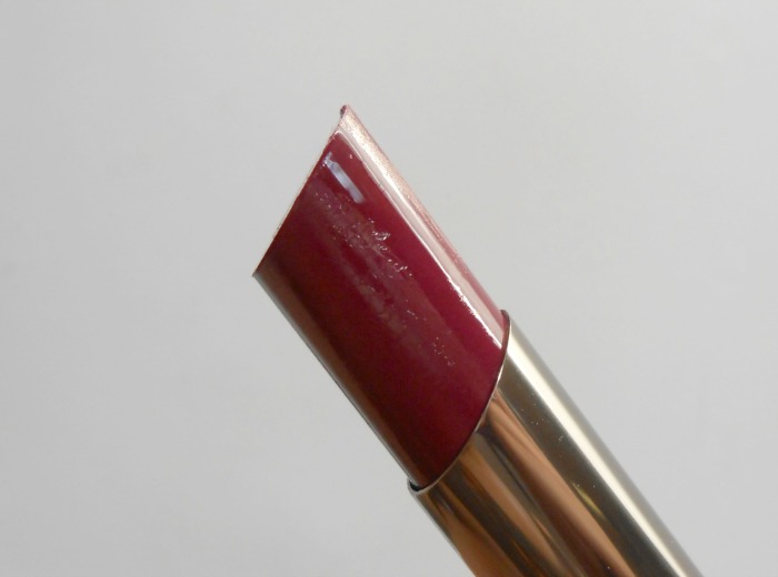 Lakme Absolute Wild Berry Lipstick bullet