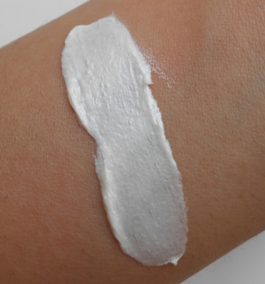 Nature’s Essence Timeless Beauty Regenerating Firming Cream swatch on hands