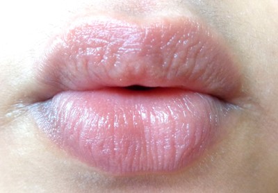 Rosebud Perfume Co Strawberry Lip Balm lipswatch