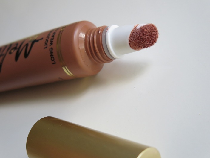 Too Faced Melted Chocolate Liquified Long Wear Lipstick chocolate honey applicator