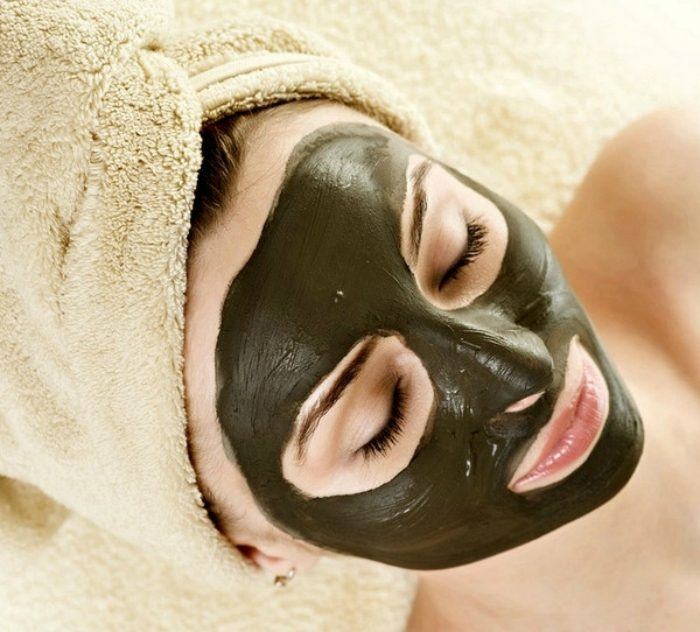 charcoal detox face pack
