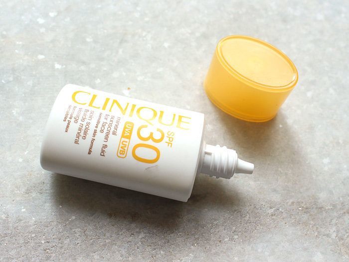clinique SPF 30 Mineral Sunscreen Fluid for Face 1