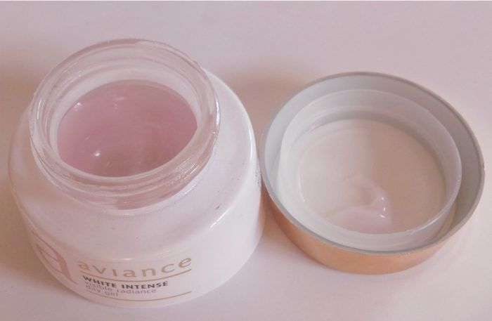 Aviance White Intense Visible Radiance Day Gel packaging