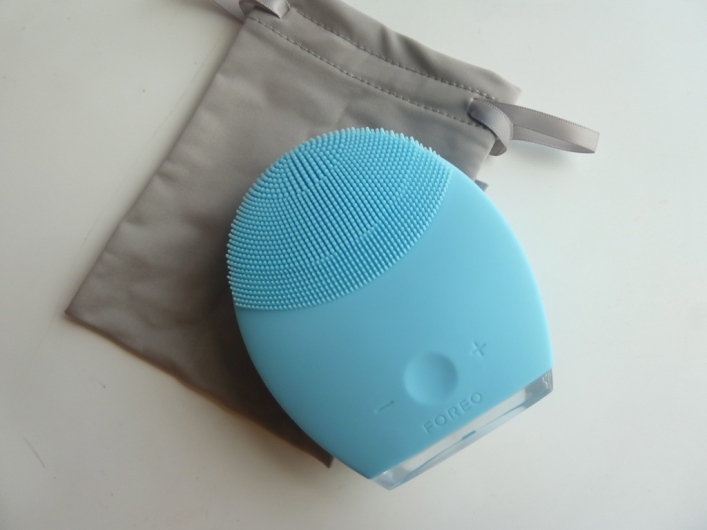 Foreo Luna 2 outer packaging