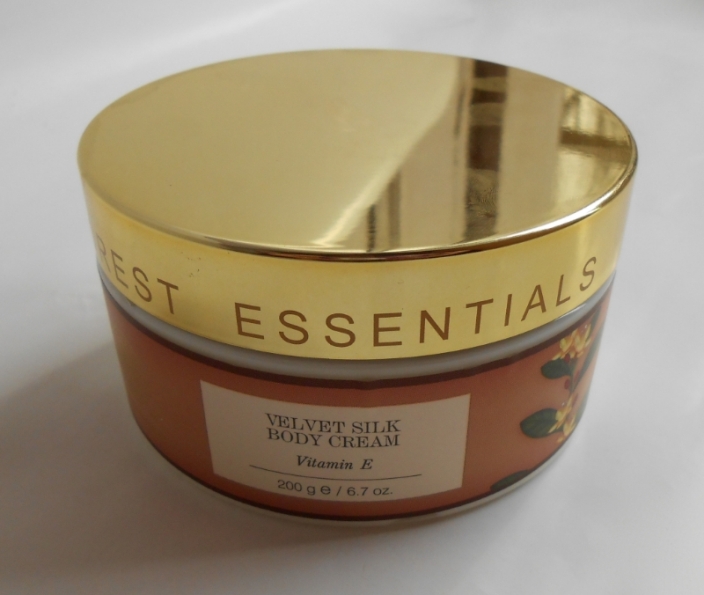 Forest Essentials Vitamin E Velvet Silk Body Cream cap