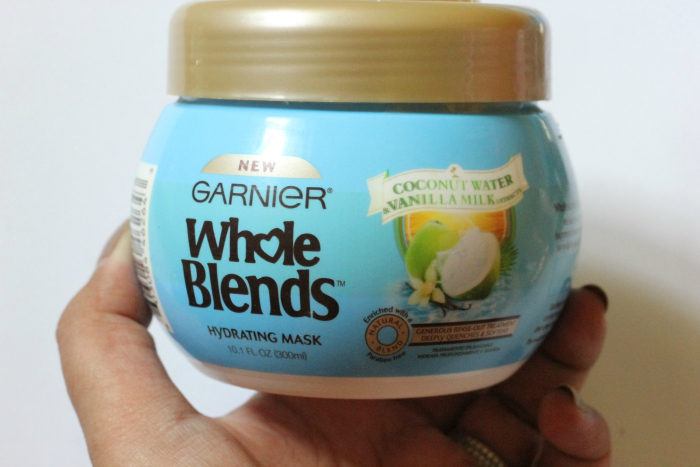 Garnier Whole Blends Coconut Water & Vanilla Milk Extracts Hydrating Mask