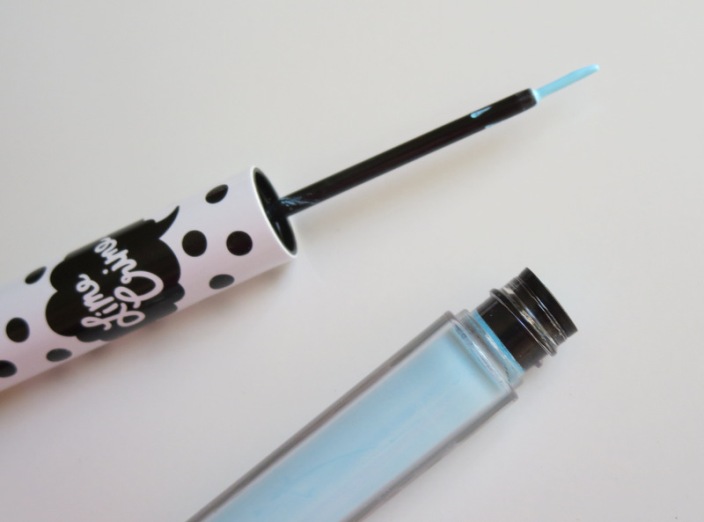 Lime Crime Blue Milk Liquid Eyeliner applicator wand