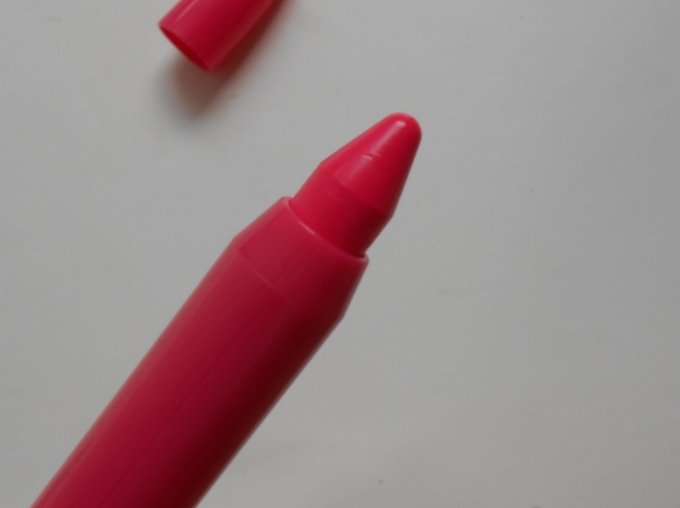Lipice Rose Pink Lip Crayon Review