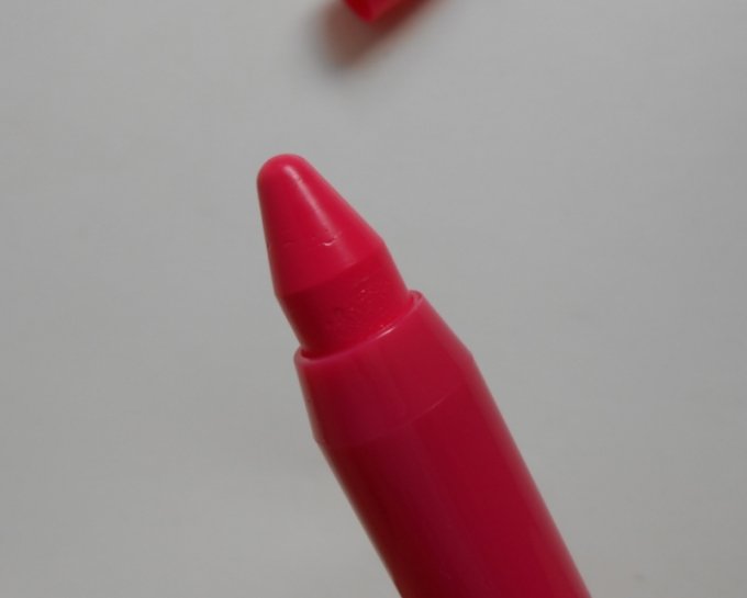 Lipice Rose Pink Lip Crayon retractable pencil