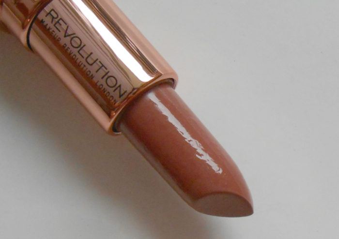 Makeup Revolution Chauffeur Rose Gold Lipstick bullet