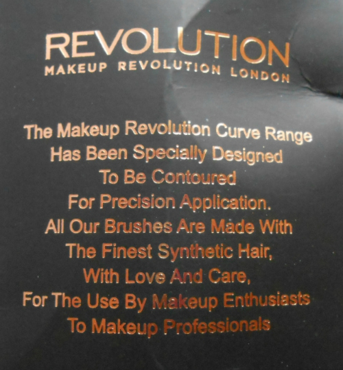 Makeup Revolution Pro Curve Contour Foundation Brush description