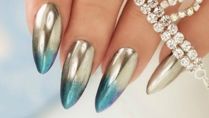 Mirrored Nail Polish with chrome effect