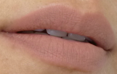Ofra Silk Lip Liner lips