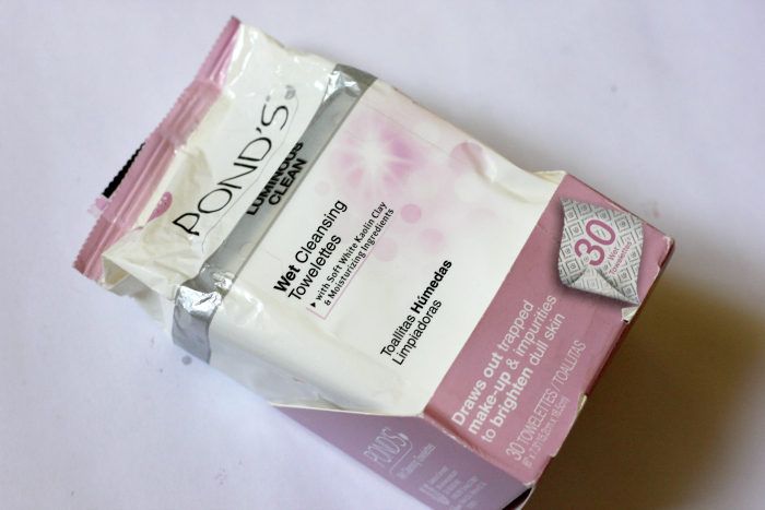 Pond’s Luminous Clean Wet Cleansing Towelettes