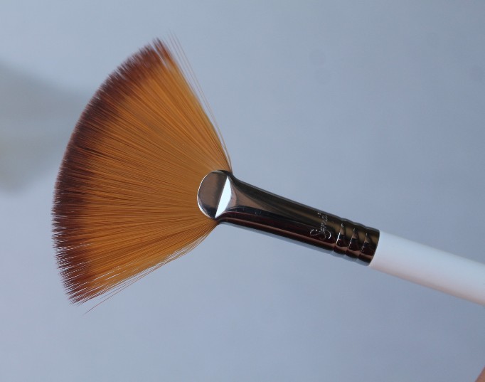Sigma Beauty F41 Fan Brush