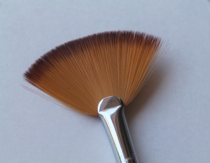Sigma Beauty F41 Fan Brush closeup