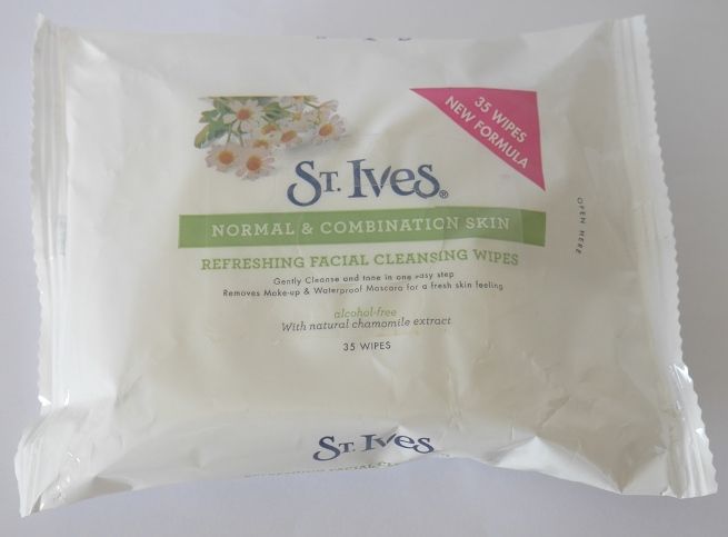 St. Ives Refreshing Facial Cleansing Wipes packaging