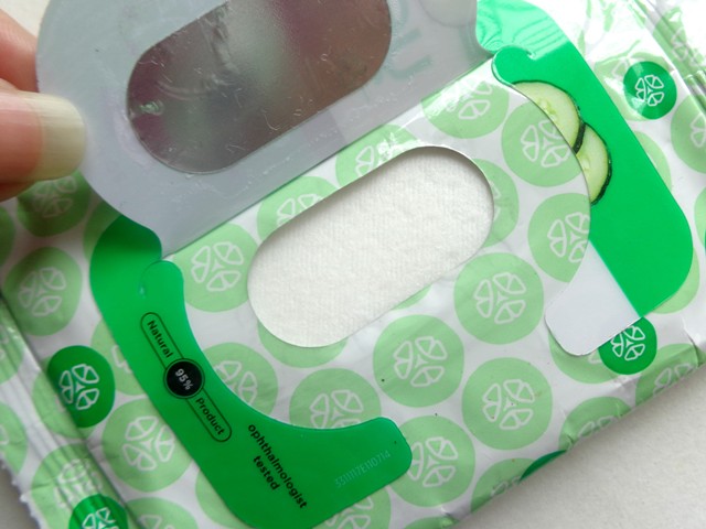Yes to Cucumbers Soothing Eye Makeup Remover Pads packaging